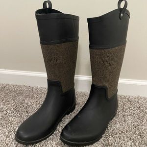 Rainboots